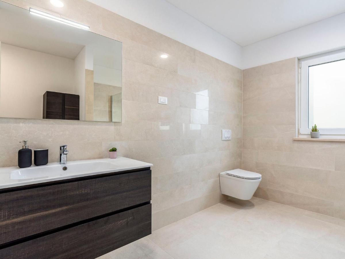Holiday Home Villa Isabela - Prc423 By Interhome Nova Vas  Exteriér fotografie