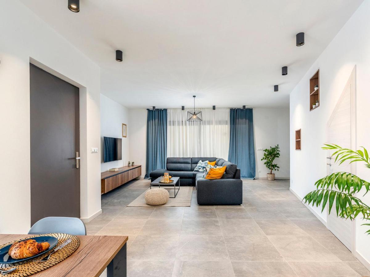 Holiday Home Villa Isabela - Prc423 By Interhome Nova Vas  Exteriér fotografie